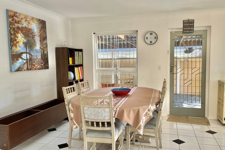 To Let 3 Bedroom Property for Rent in Strandfontein Western Cape